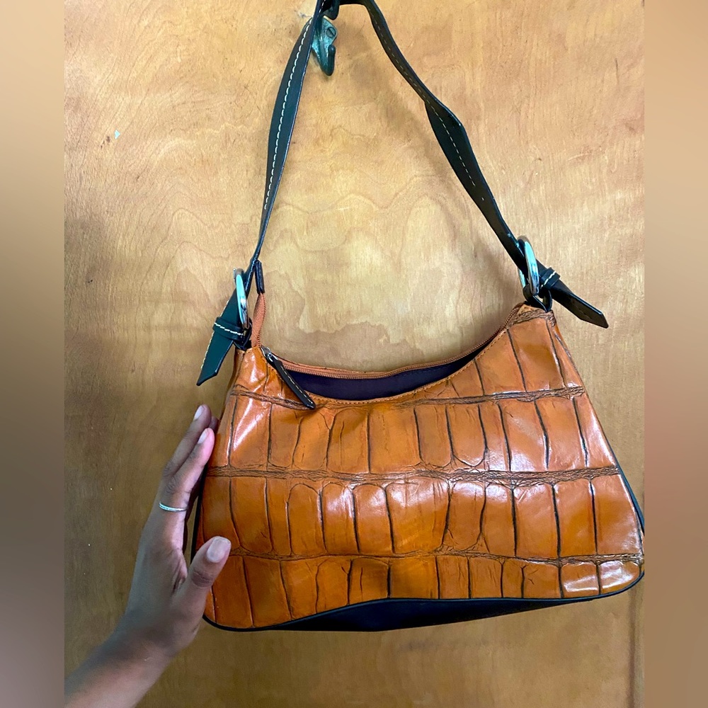 Faux croc baguette purse - Picture 1 of 4